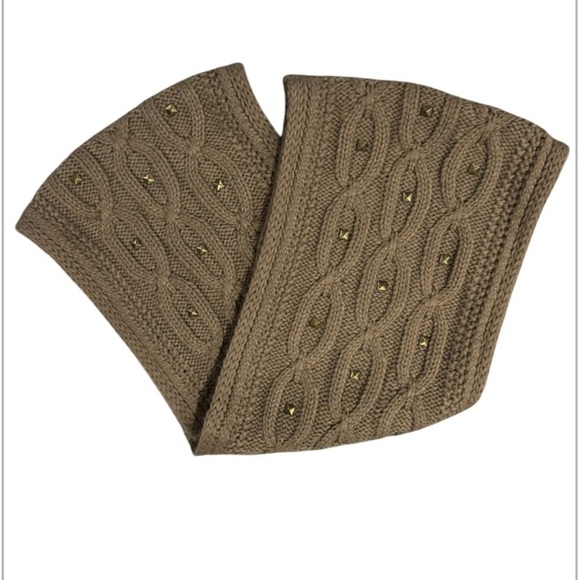 Steve Madden Cable Knit Infinity Scarf - Picture 2 of 3